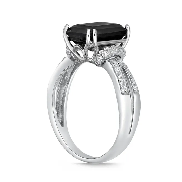 EmeraldCut Black Onyx and White Topaz Collar Split Shank Ring in Sterling Silver Goldia Rings EmeraldCut Black Onyx and White Topaz Collar Split Shank Ring in Sterling Silver Goldia Rings