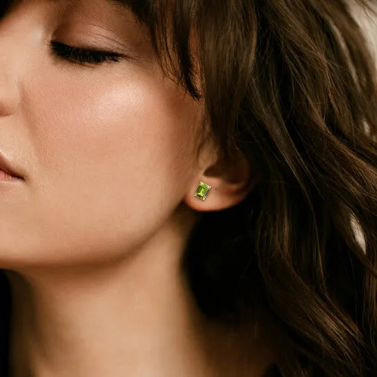 JMS always Earrings Original Amour 6 45 CT TGW EmeraldCut and Octagon Peridot 2Piece Set of Pendant with Chain and Earrings in Sterling Silver JMS always Earrings Original Amour 6 45 CT TGW EmeraldCut and Octagon Peridot 2Piece Set of Pendant with Chain and Earrings in Sterling Silver
