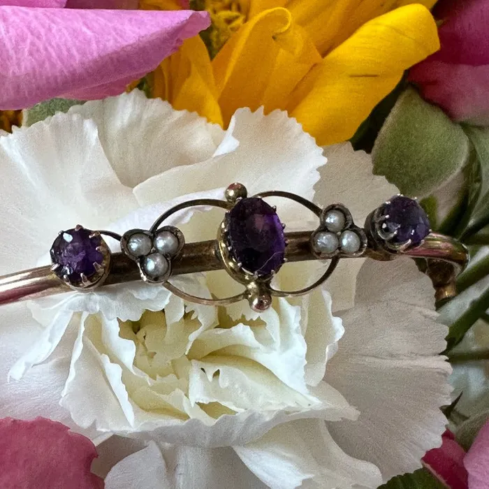 Bracelets 9 Karat Bangle Bracelet 24000465 ONeills Estate Jewelry