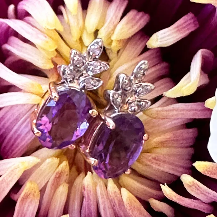 Earrings ONeills Estate Jewelry 14 Karat Yellow White Gold Amethyst Earrings 21000883 Earrings ONeills Estate Jewelry 14 Karat Yellow White Gold Amethyst Earrings 21000883