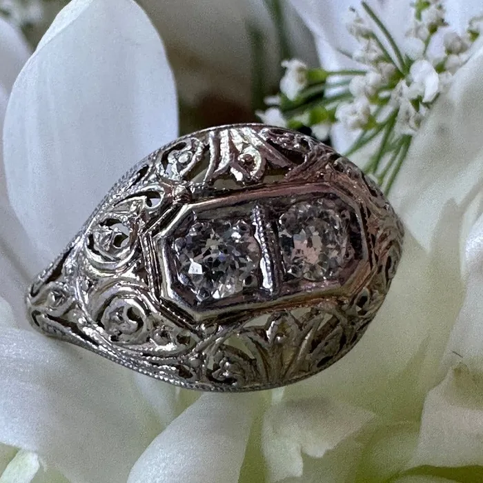 ONeills Estate Jewelry 18 Karat White Gold Diamond Filigree Ring 13000827 Rings