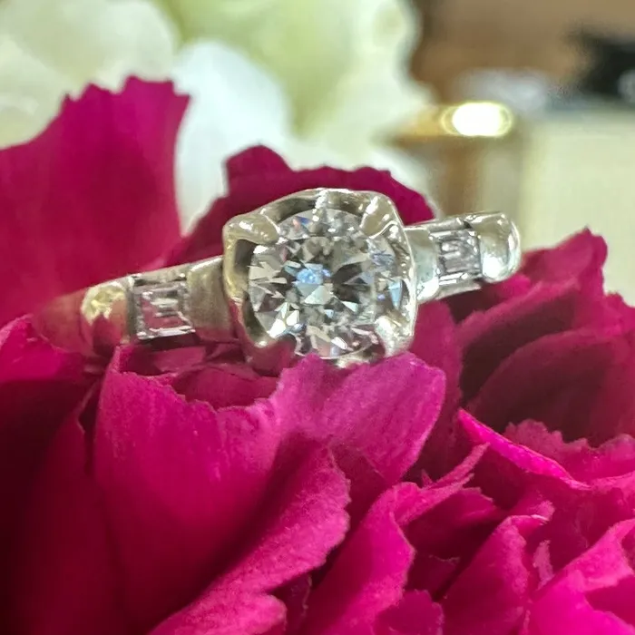 Rings ONeills Estate Jewelry 14 Karat Yellow Gold Diamond Ring 10000148