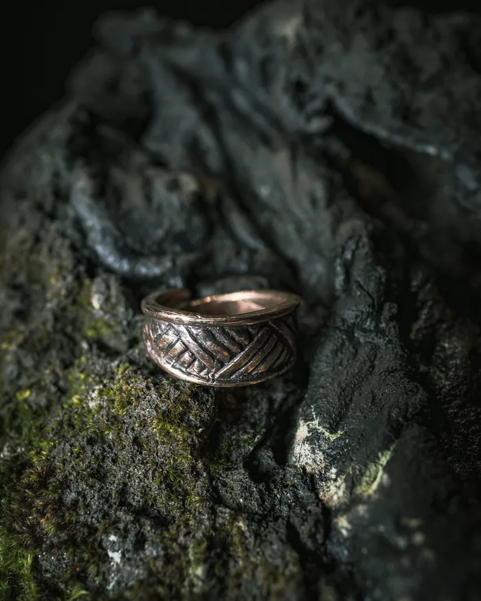 Valhallas silver Rings Crosshatch Viking Ring in Bronze