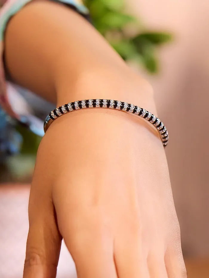 Bracelets Curio Cottage Monochrome Love Bracelet Bracelets Curio Cottage Monochrome Love Bracelet
