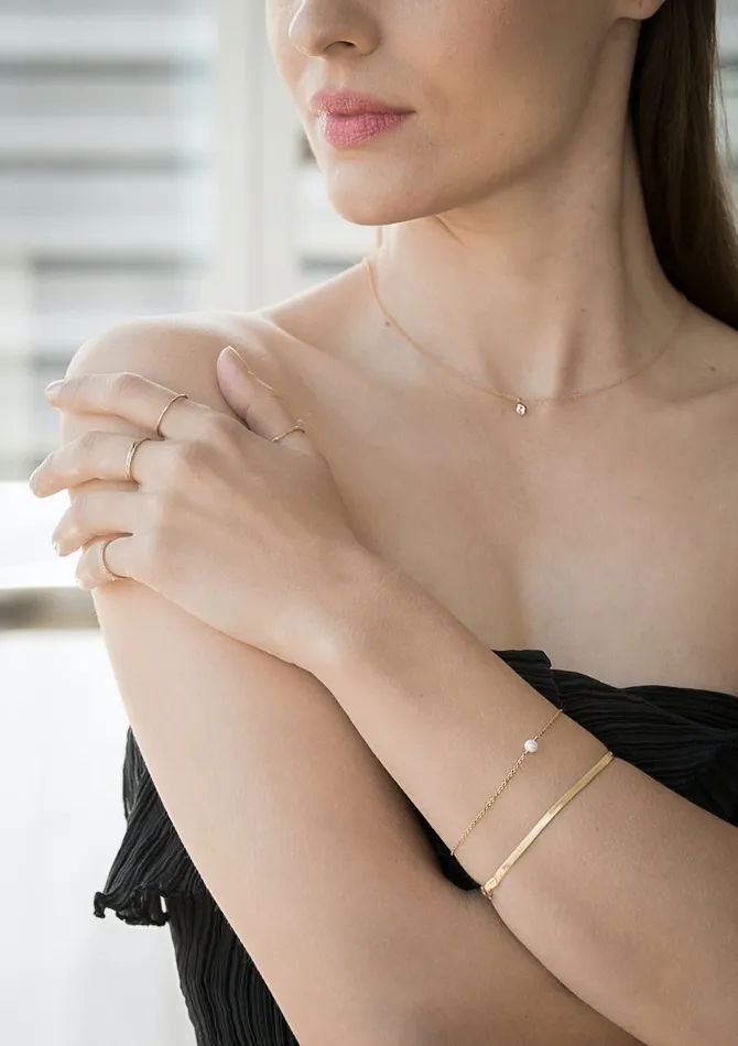 Bracelets ERIJEWELRY Petite Pearl Simple Bracelet