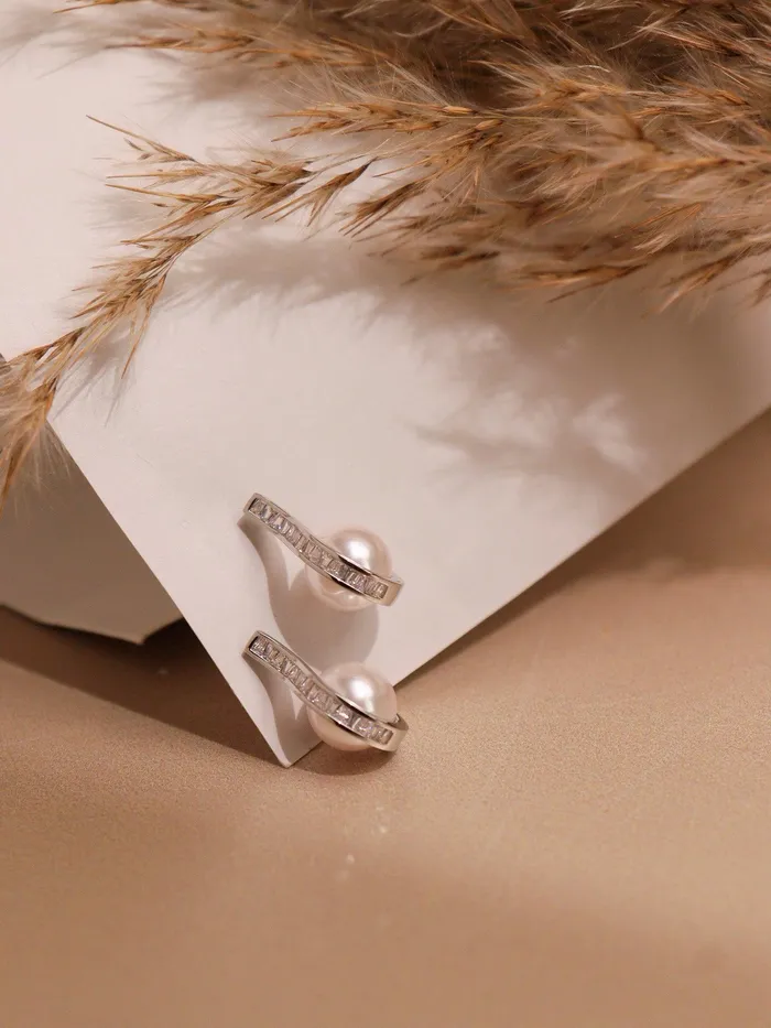 Pearl Struck Stud Earrings Curio Cottage Earrings