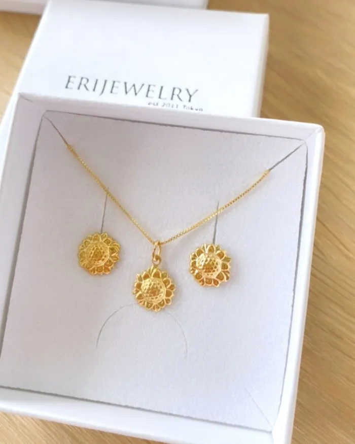 Sunflower Matching Set Studs and Necklace ERIJEWELRY Necklaces